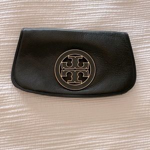 Tory Burch LIKE NEW black leather purse/clutch